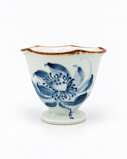 Qing Hua Short Pedestal Cup