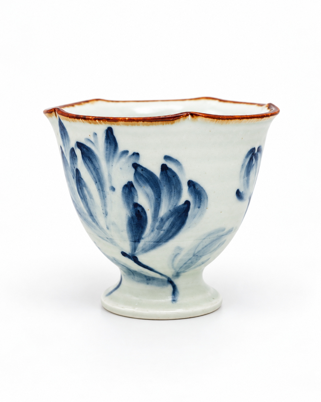 Qing Hua Short Pedestal Cup