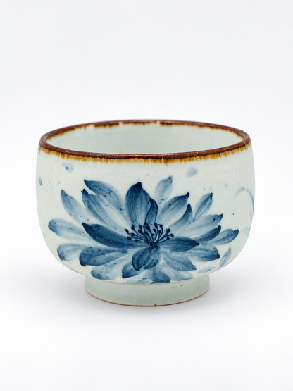 Qing Hua Round Footed Cup