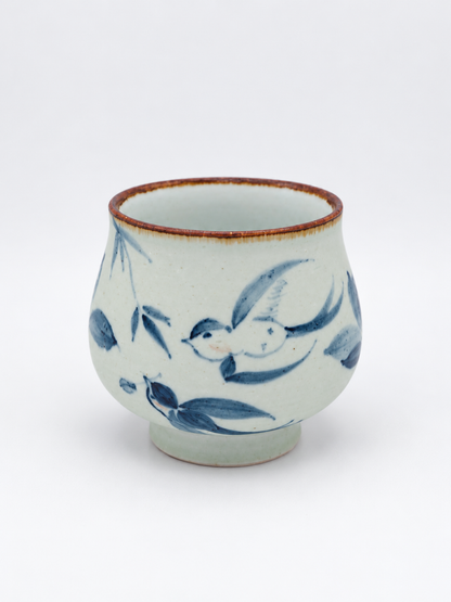 Qing Hua Bulbous Footed Cup