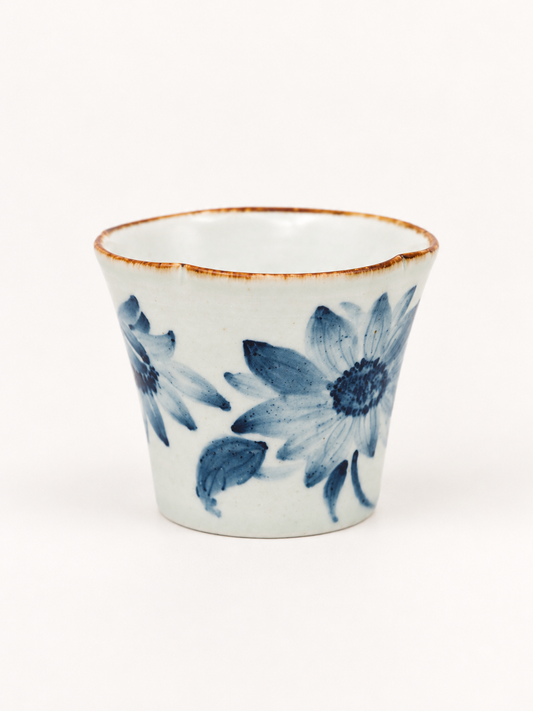 Qing Hua Scalloped Flared-Rim Cup