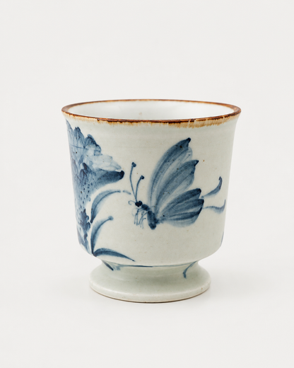 Qing Hua Square Footed Cup